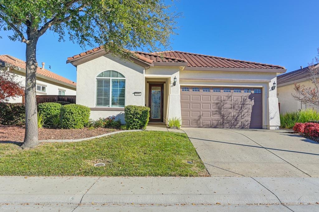 Detail Gallery Image 1 of 19 For 3406 Kennerleigh Pkwy, Roseville,  CA 95747 - 3 Beds | 2 Baths