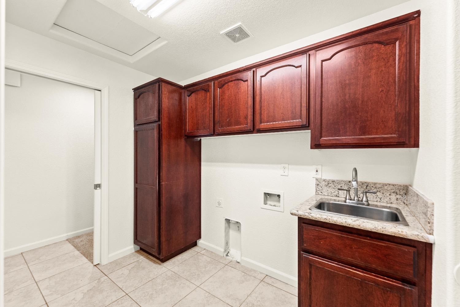 Detail Gallery Image 16 of 36 For 270 8th St, Lincoln,  CA 95648 - 3 Beds | 2 Baths