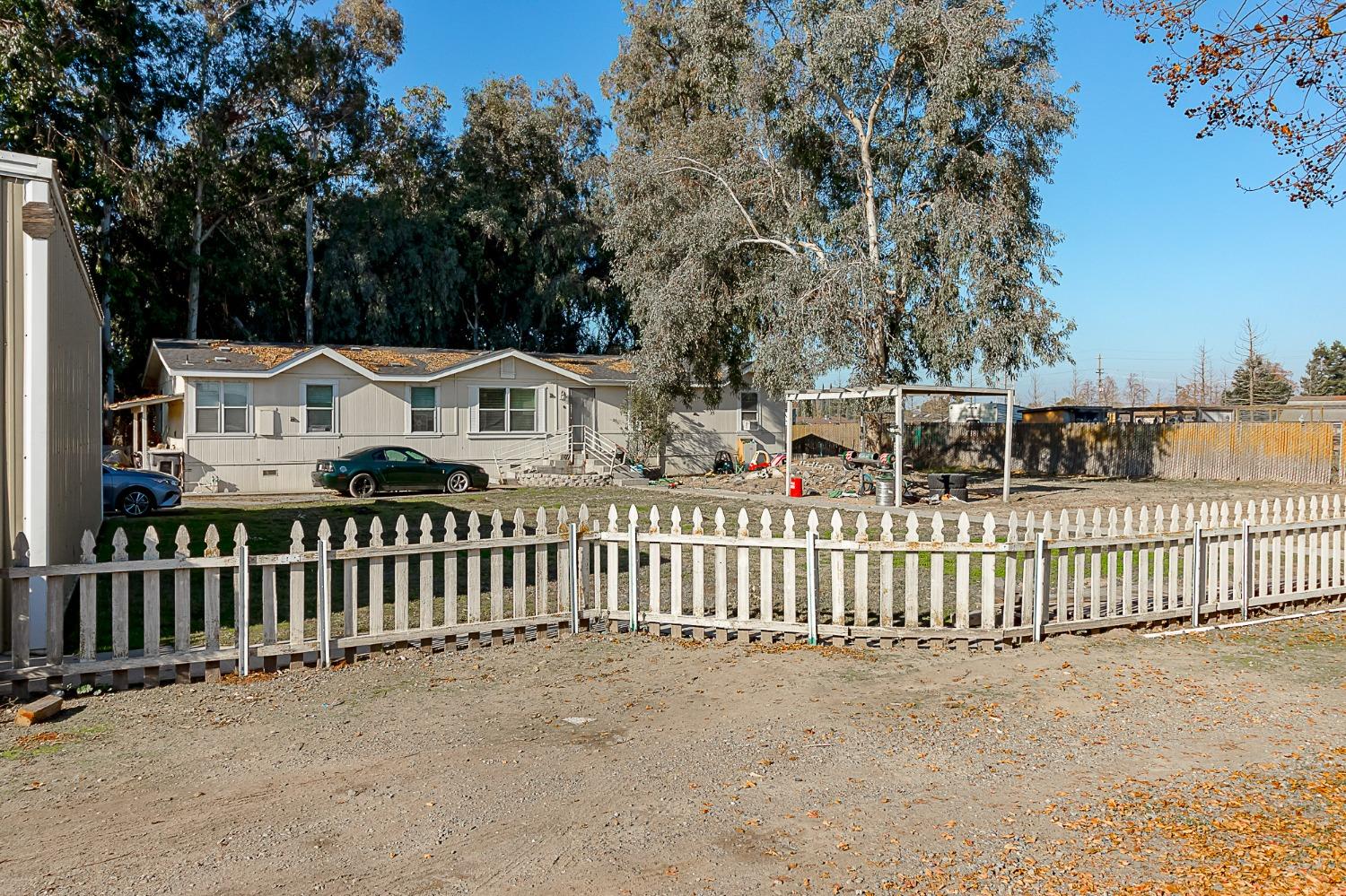 Detail Gallery Image 2 of 37 For 7937 S Endow Rd, French Camp,  CA 95231 - 3 Beds | 2 Baths