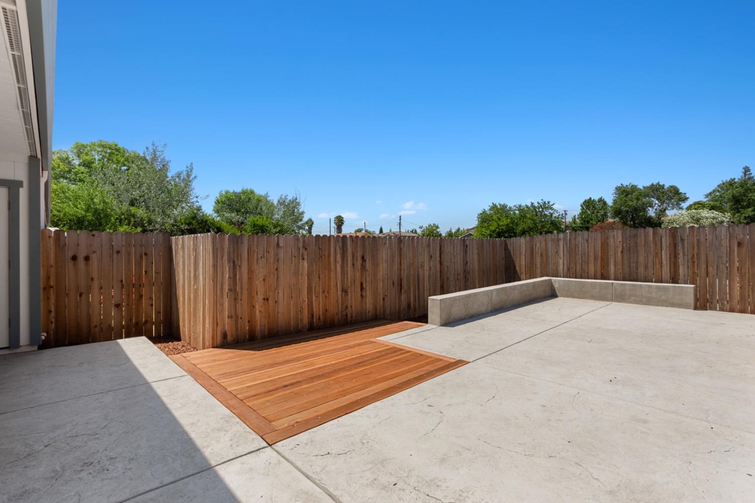 Detail Gallery Image 18 of 23 For 2375 Alta Garden Ln, Sacramento,  CA 95825 - 2 Beds | 2 Baths