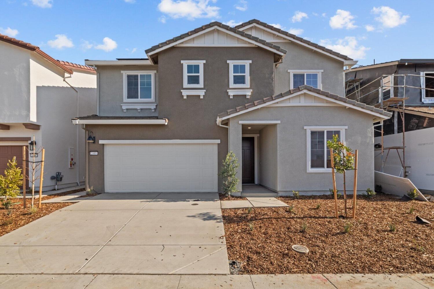 Detail Gallery Image 1 of 35 For 2489 Constellation Cir, Roseville,  CA 95747 - 4 Beds | 3 Baths