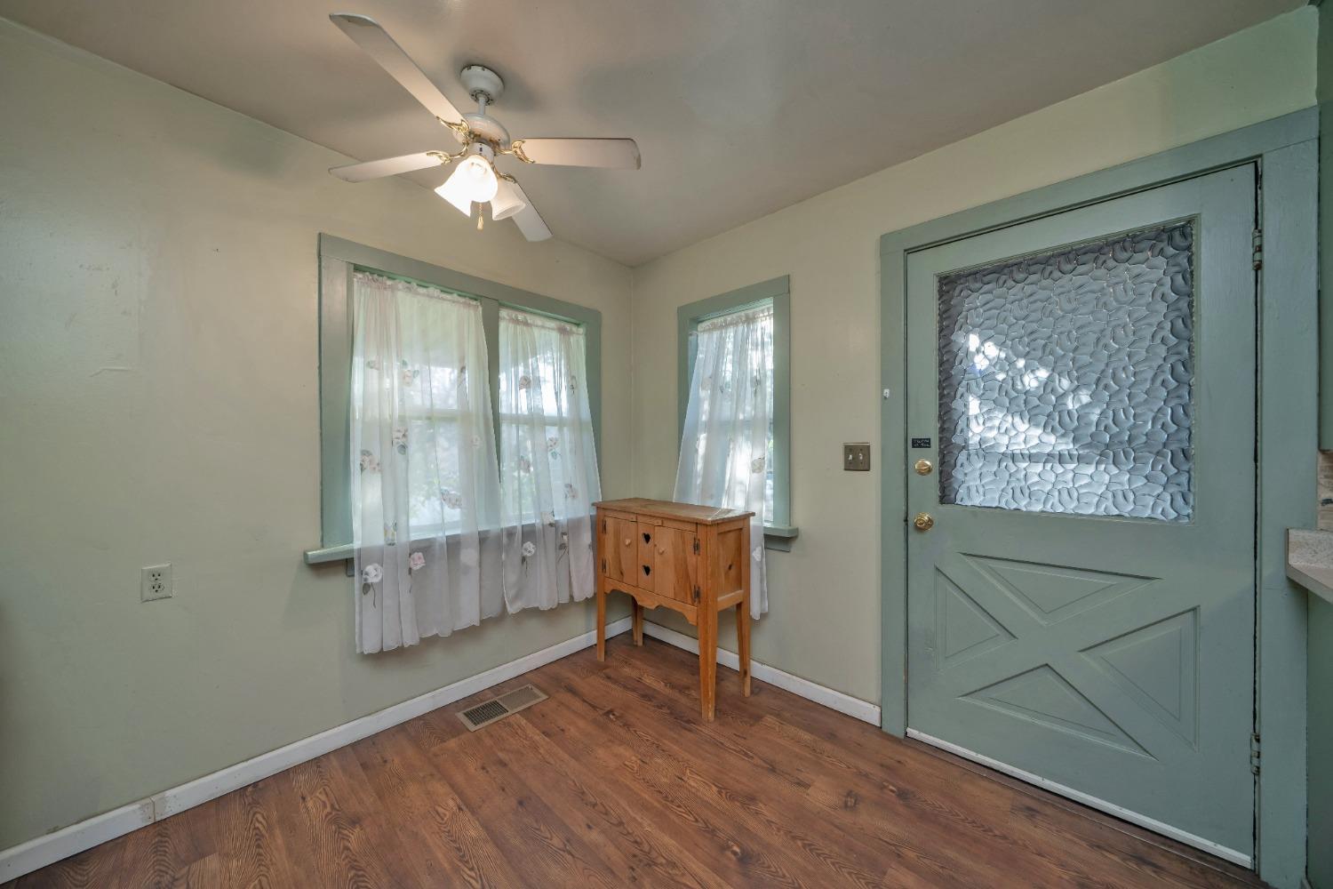 Detail Gallery Image 31 of 46 For 897 Union St, Placerville,  CA 95667 - 4 Beds | 2 Baths