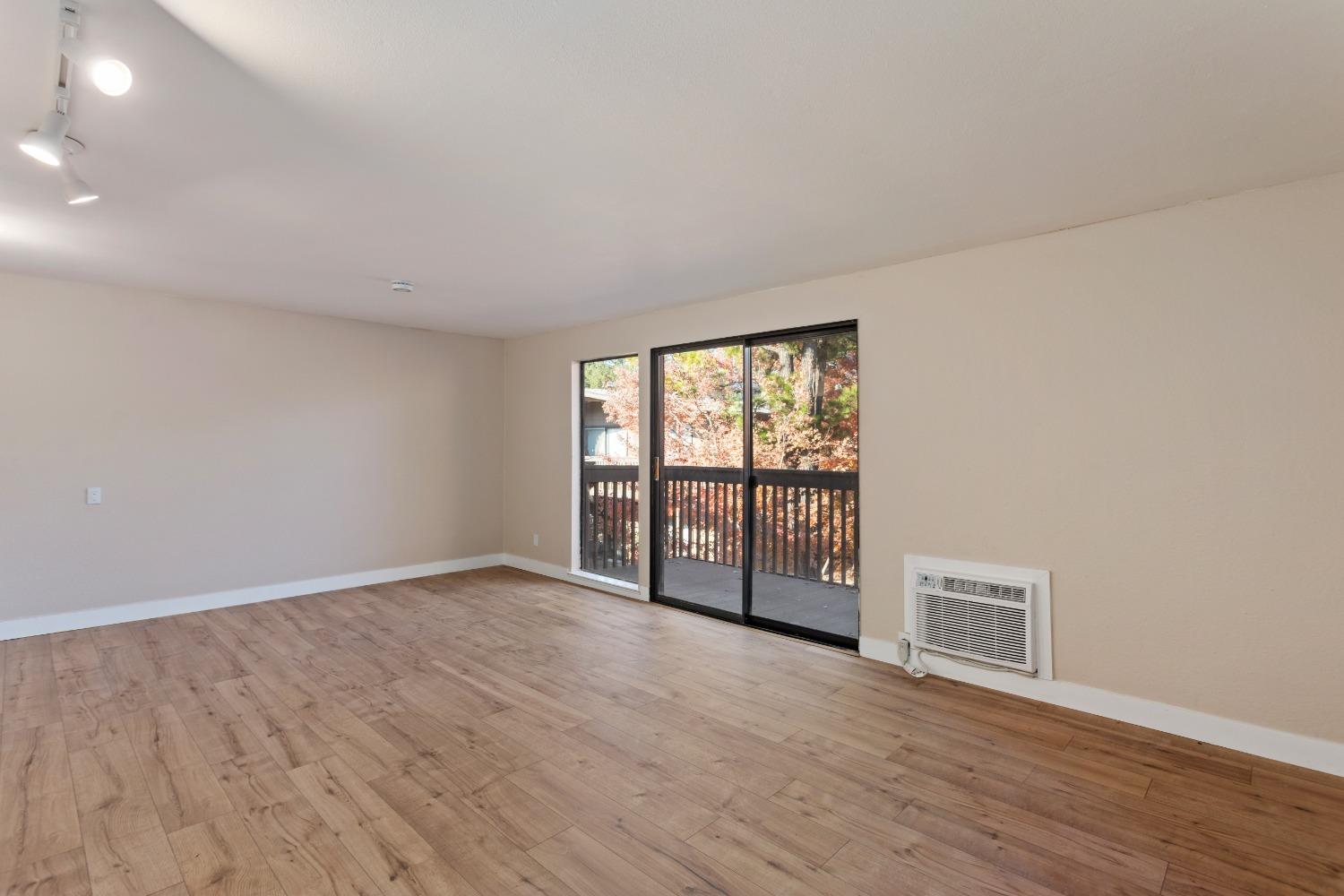 Detail Gallery Image 5 of 19 For 961 Fulton Ave #542,  Sacramento,  CA 95825 - 1 Beds | 1 Baths