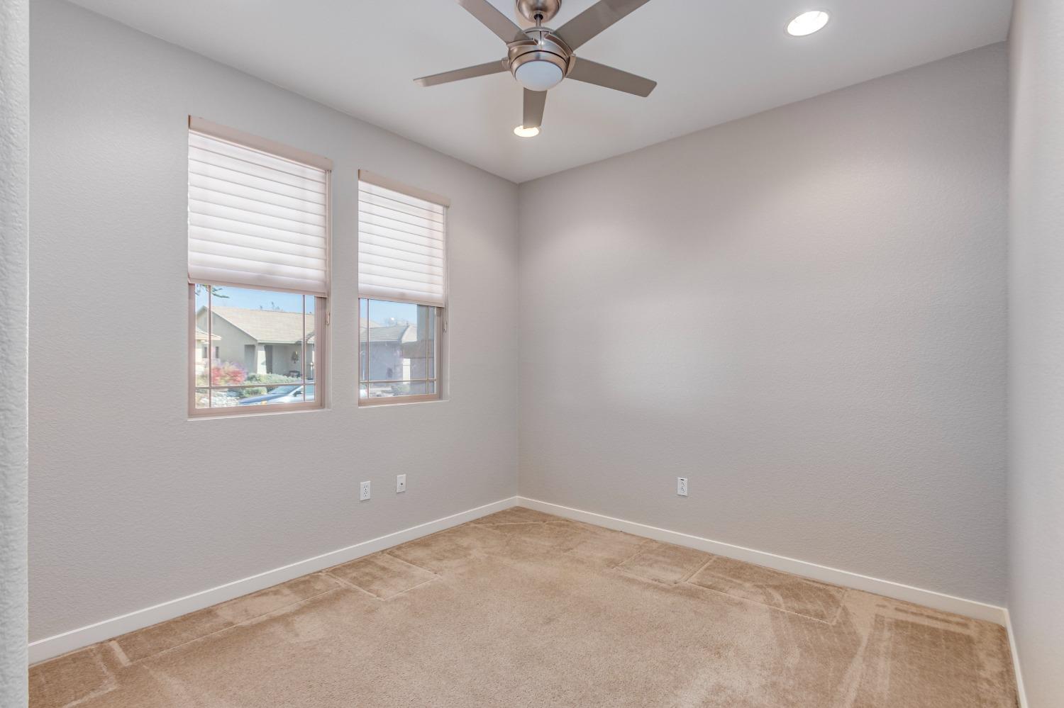 Detail Gallery Image 37 of 51 For 138 Coach Light Ln, Lincoln,  CA 95648 - 2 Beds | 2 Baths