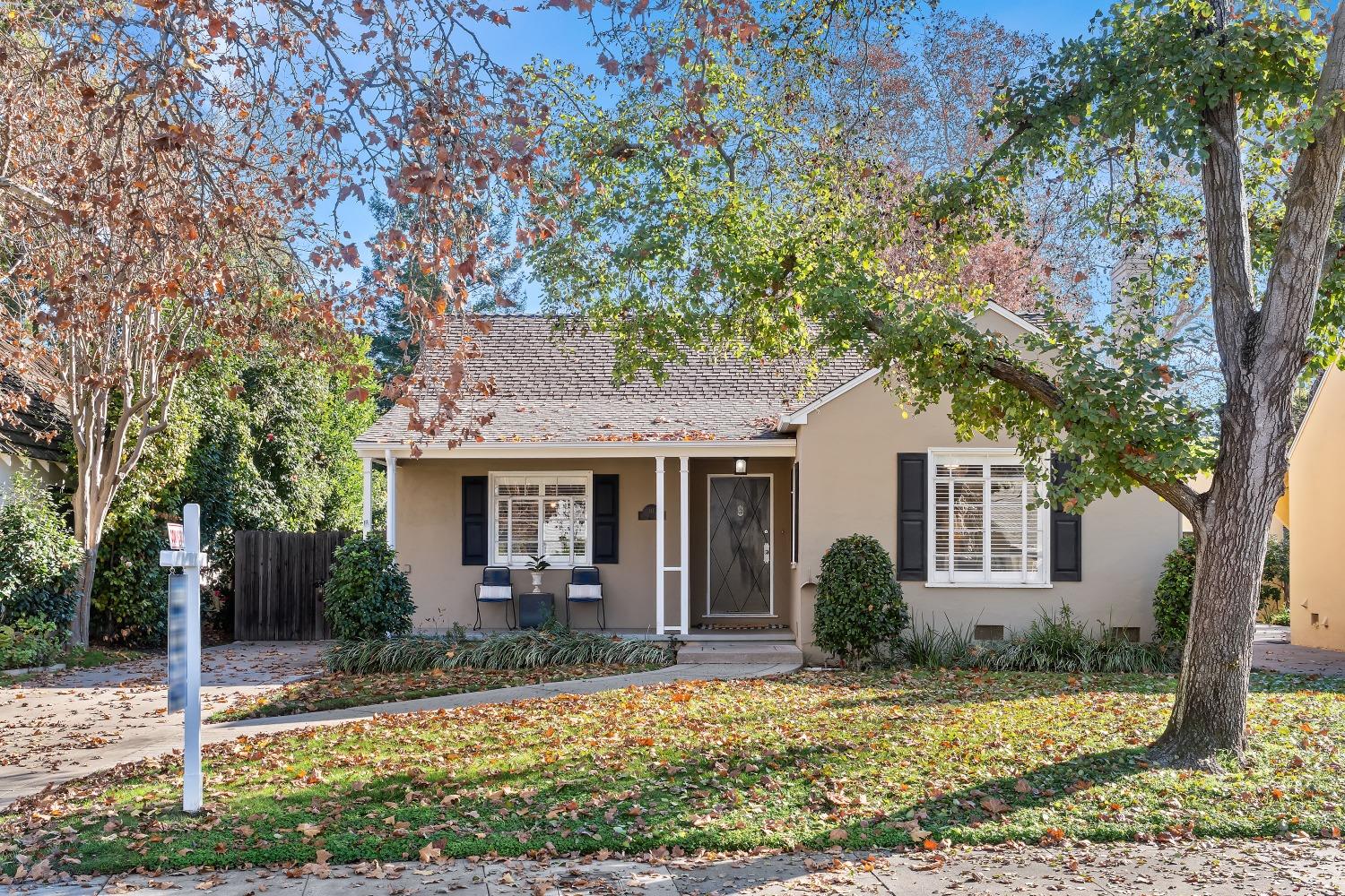 Detail Gallery Image 1 of 36 For 311 San Antonio Way, Sacramento,  CA 95819 - 3 Beds | 2 Baths