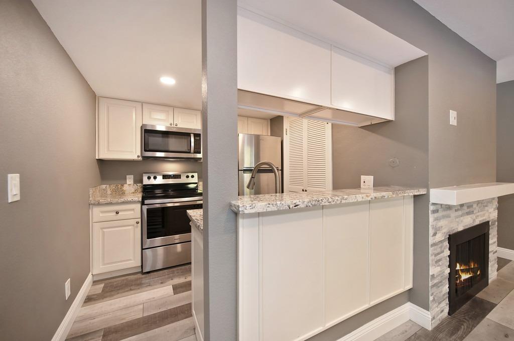 Detail Gallery Image 2 of 25 For 959 Fulton Ave #545,  Sacramento,  CA 95825 - 1 Beds | 1 Baths