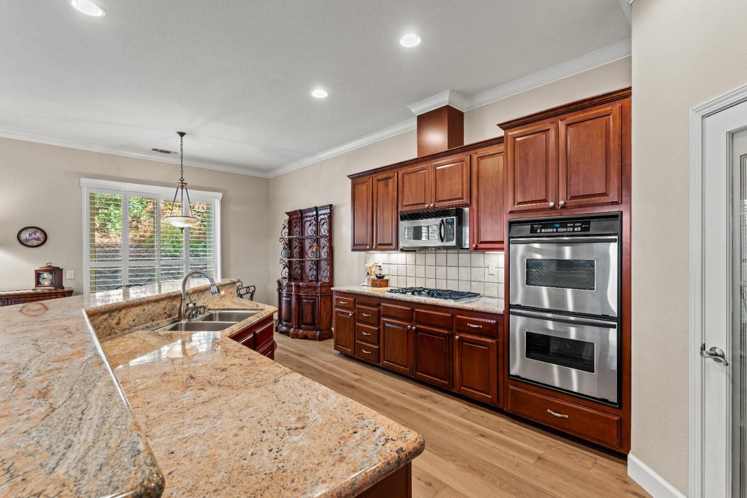 Detail Gallery Image 17 of 44 For 8005 Fallview Way, El Dorado Hills,  CA 95762 - 2 Beds | 2 Baths