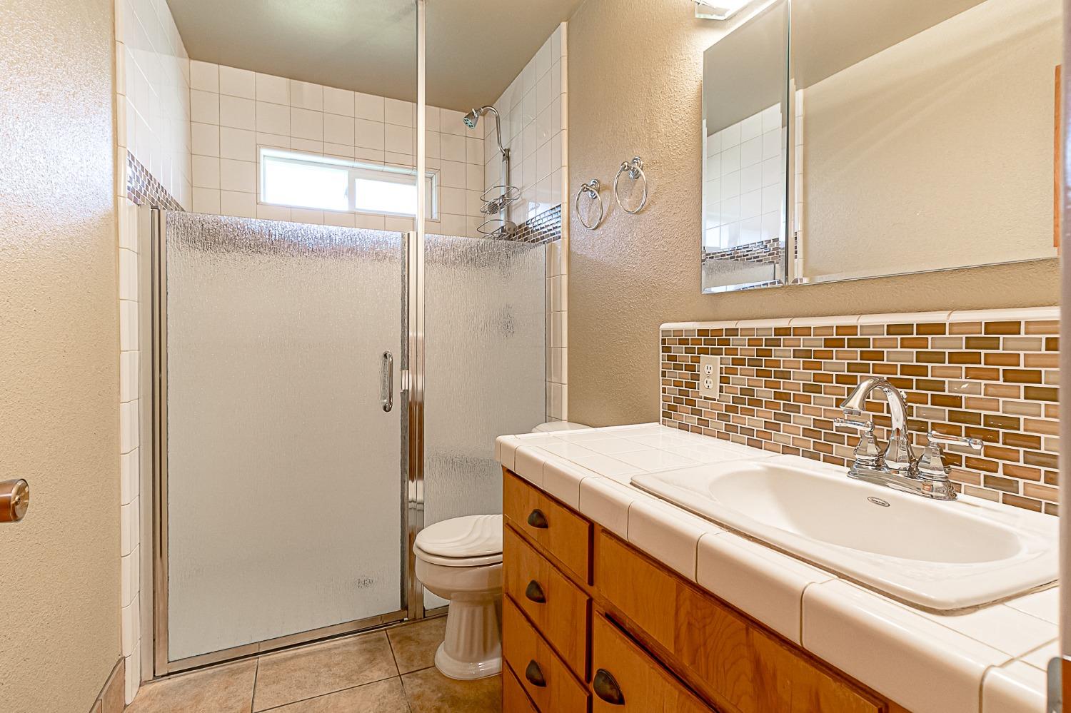 Detail Gallery Image 20 of 26 For 1613 Springwood Dr, Modesto,  CA 95350 - 3 Beds | 2 Baths