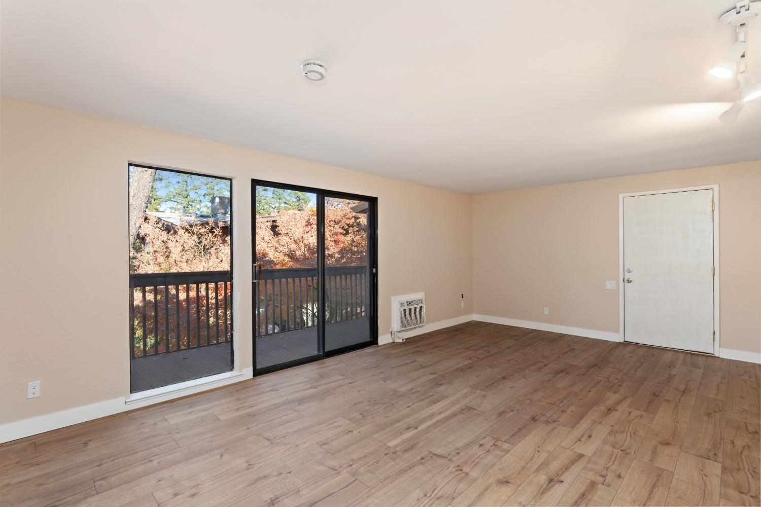 Detail Gallery Image 8 of 19 For 961 Fulton Ave #542,  Sacramento,  CA 95825 - 1 Beds | 1 Baths