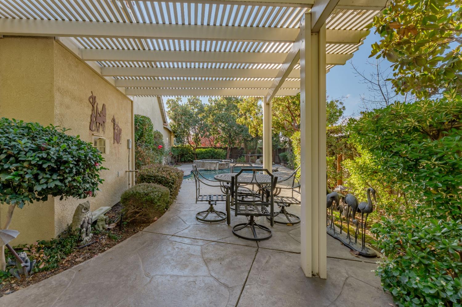 Detail Gallery Image 39 of 44 For 8005 Fallview Way, El Dorado Hills,  CA 95762 - 2 Beds | 2 Baths