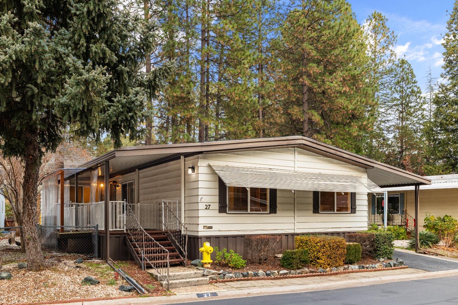 Detail Gallery Image 3 of 28 For 27 Primrose Ln, Grass Valley,  CA 95945 - 3 Beds | 2 Baths