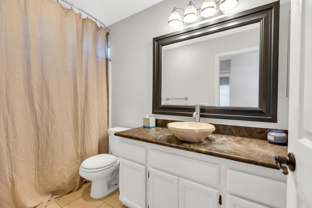 Detail Gallery Image 26 of 47 For 8224 Burloak Way, Elk Grove,  CA 95758 - 4 Beds | 2/1 Baths