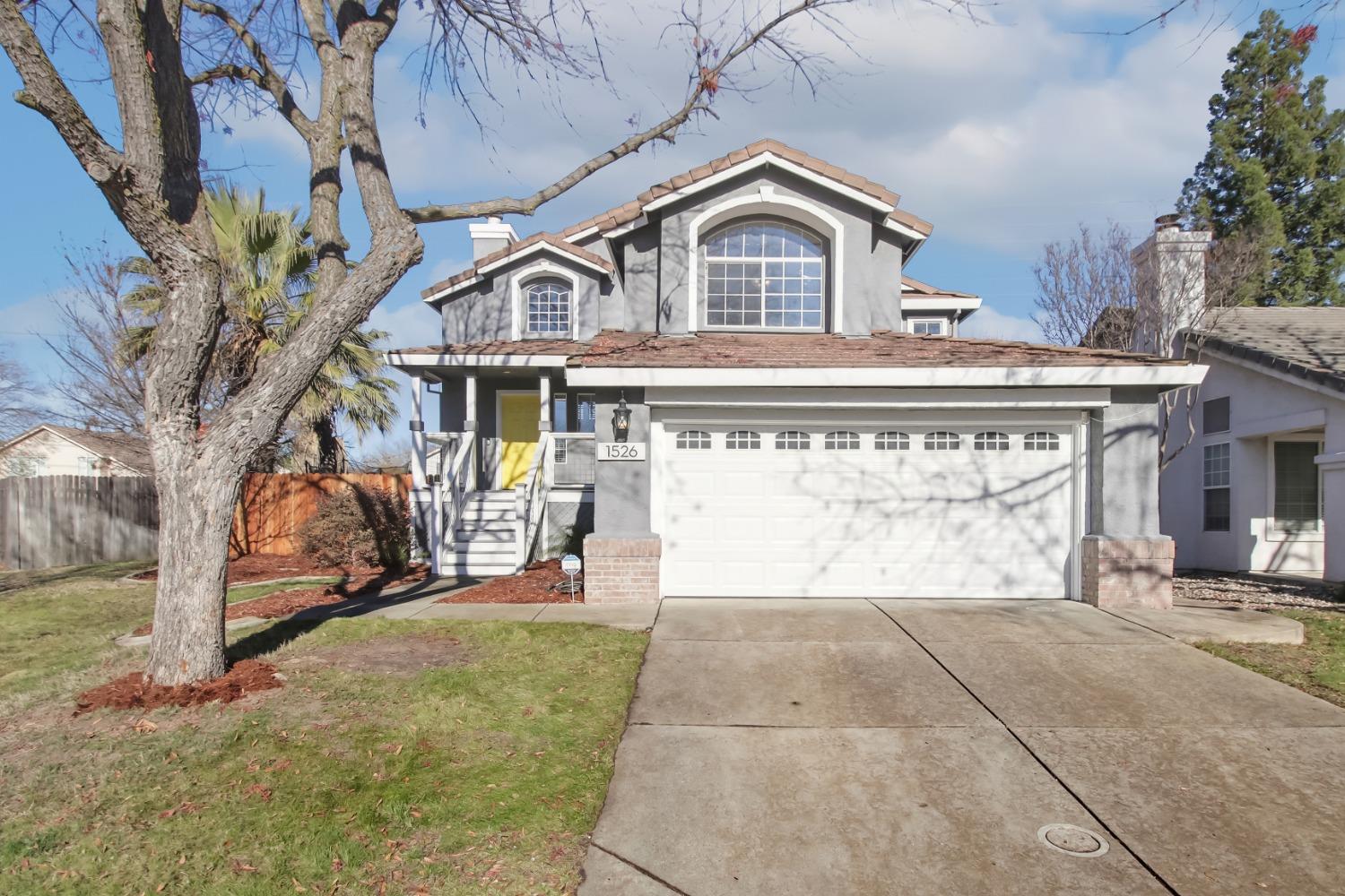 Detail Gallery Image 2 of 58 For 1526 Alyssum Way, Roseville,  CA 95747 - 4 Beds | 2/1 Baths