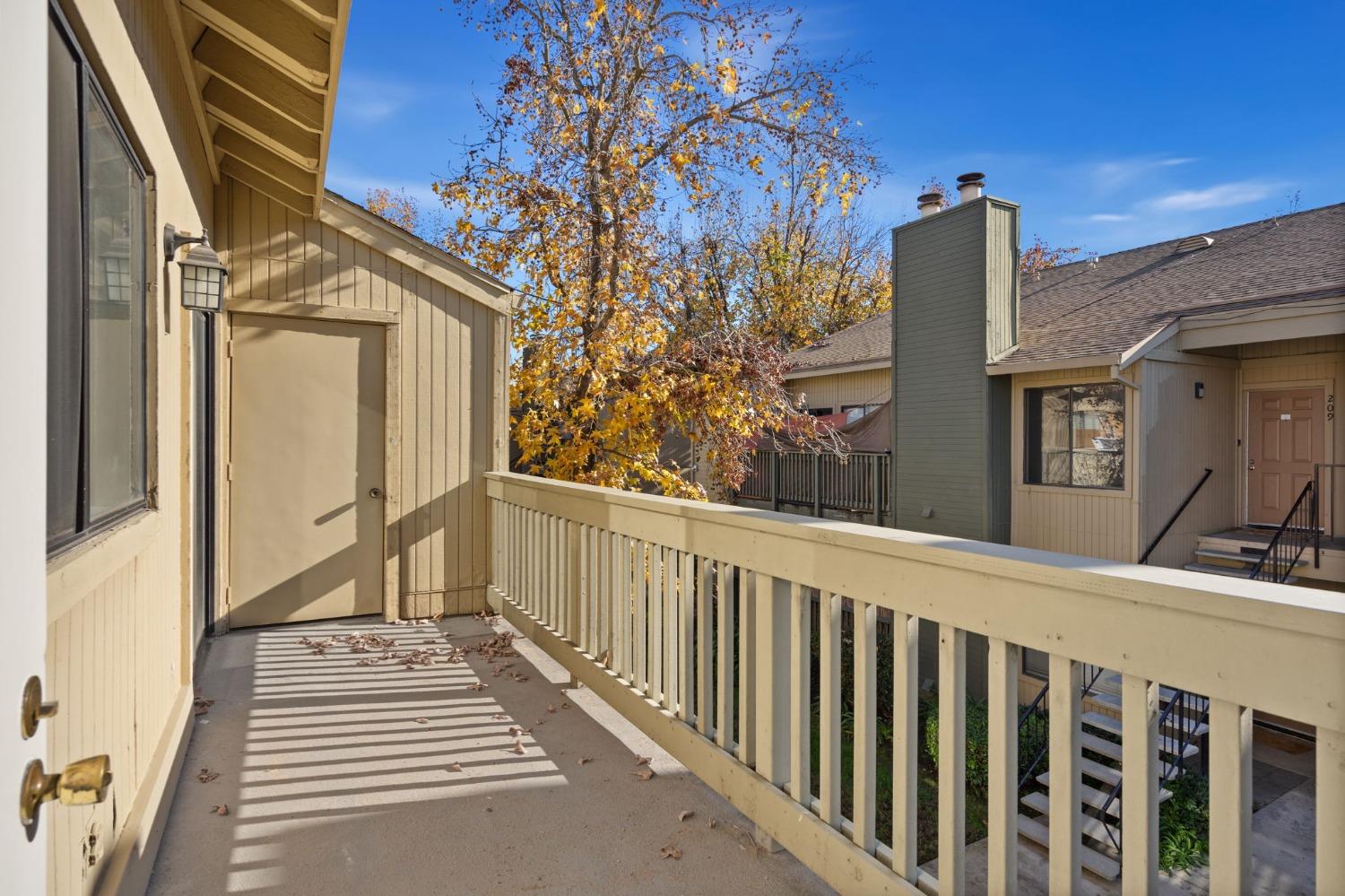 Detail Gallery Image 4 of 21 For 3939 Madison Ave #214,  North Highlands,  CA 95660 - 2 Beds | 2 Baths