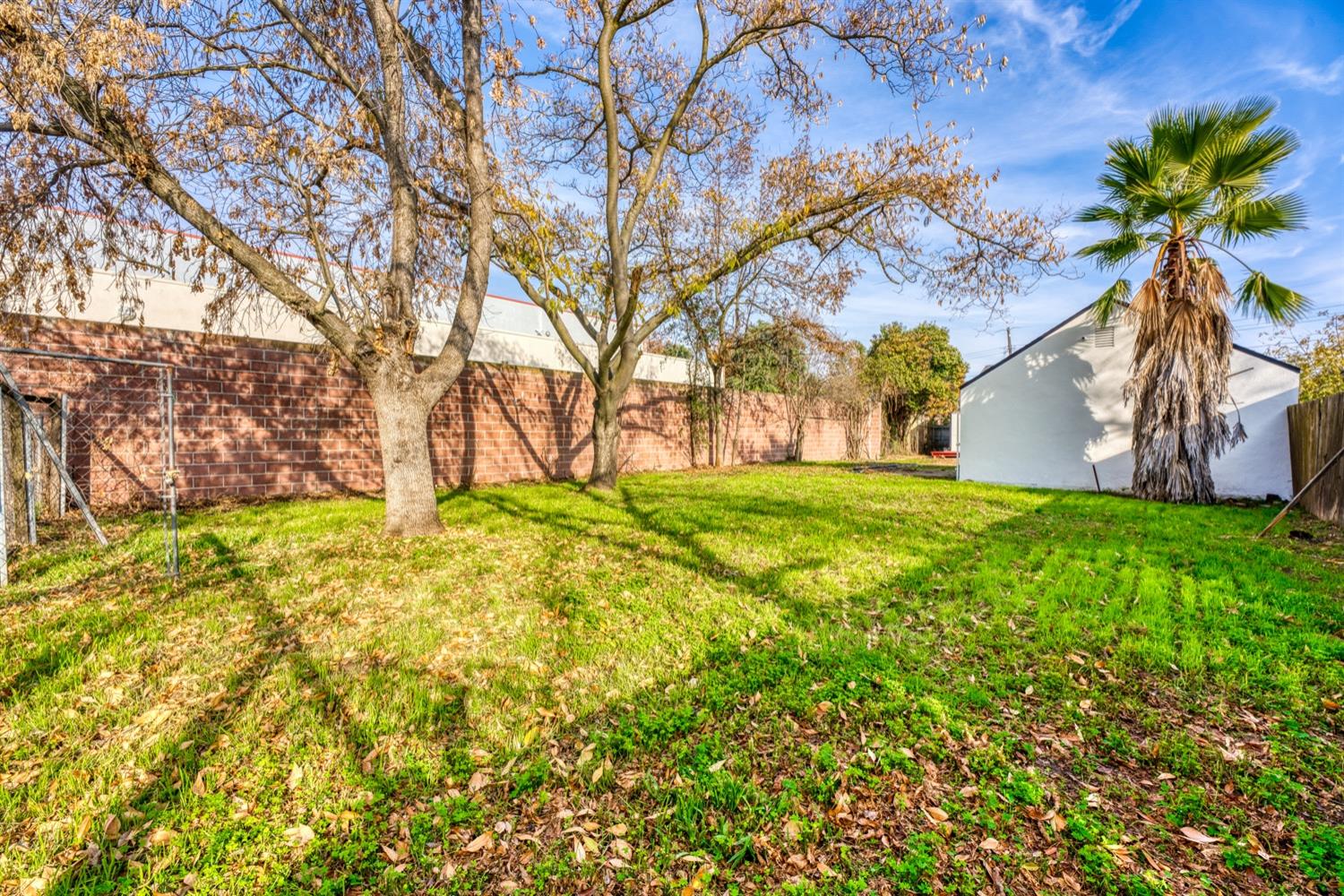 Detail Gallery Image 37 of 42 For 4004 41st St, Sacramento,  CA 95820 - 2 Beds | 1 Baths