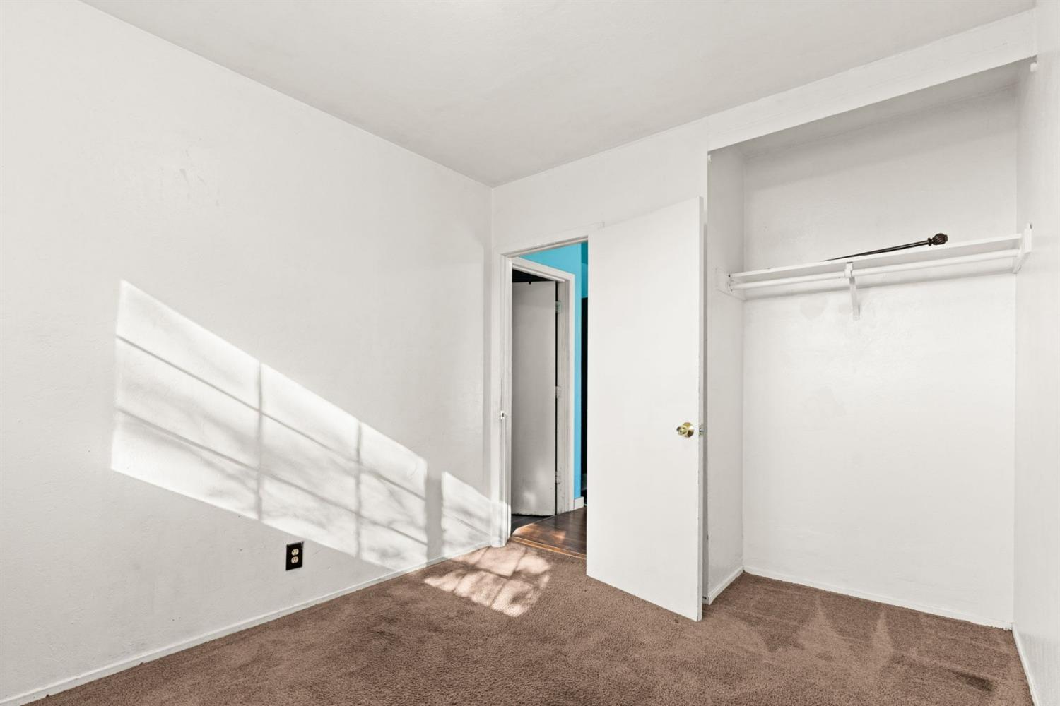 Detail Gallery Image 25 of 32 For 10427 Pippin St #D,  Oakland,  CA 94603 - 4 Beds | 1 Baths