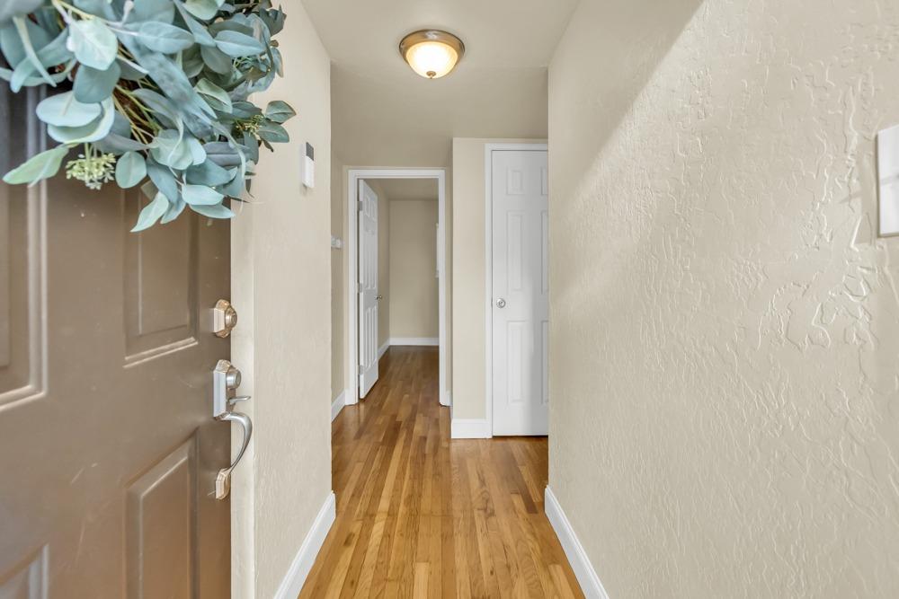 Detail Gallery Image 12 of 41 For 2121 50th Ave, Sacramento,  CA 95822 - 3 Beds | 2 Baths