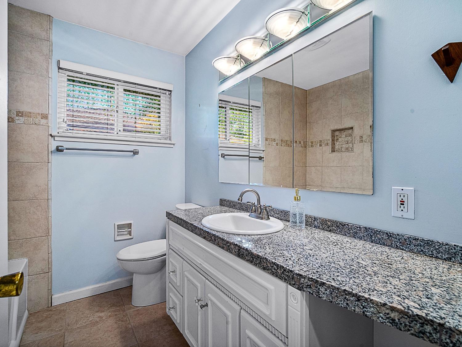 Detail Gallery Image 17 of 27 For 6824 Le Mans Ave, Citrus Heights,  CA 95621 - 3 Beds | 2 Baths