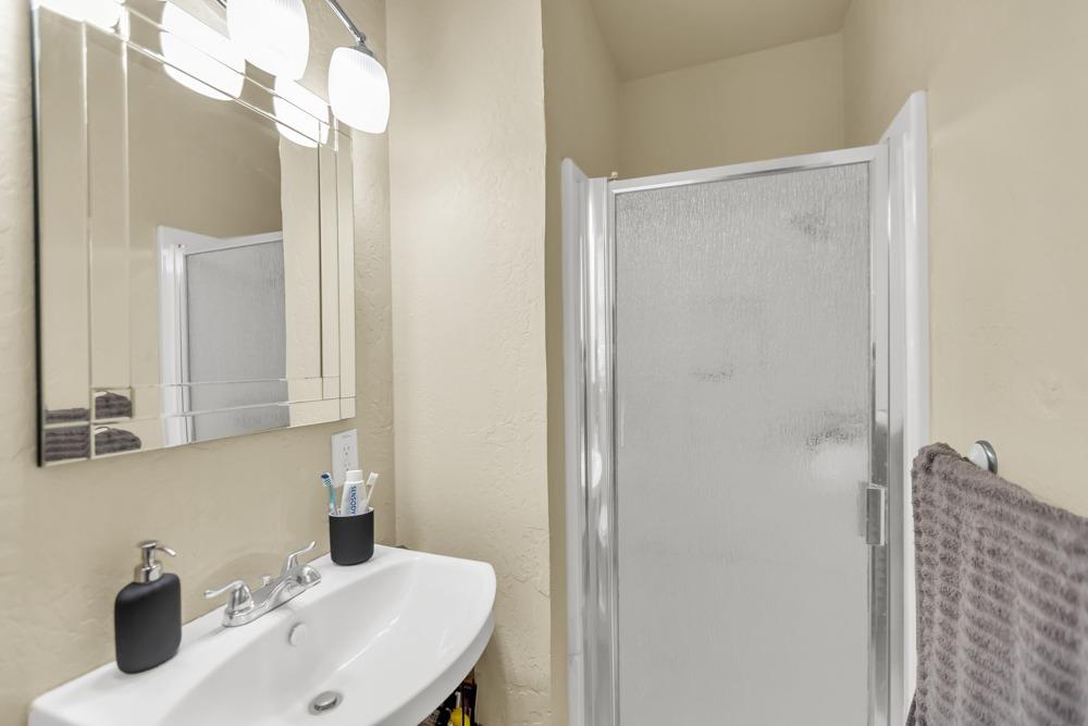 Detail Gallery Image 29 of 41 For 2121 50th Ave, Sacramento,  CA 95822 - 3 Beds | 2 Baths