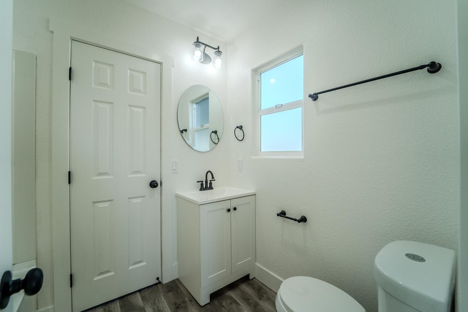 Detail Gallery Image 7 of 21 For 2418 a St, Oroville,  CA 95966 - 2 Beds | 1 Baths