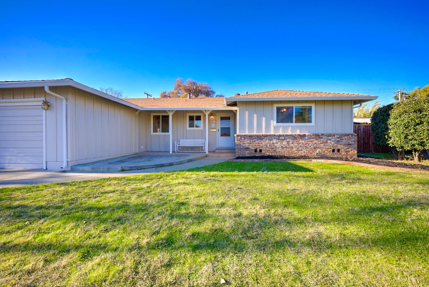 Detail Gallery Image 36 of 38 For 10541 Malvasia Dr, Rancho Cordova,  CA 95670 - 3 Beds | 2 Baths