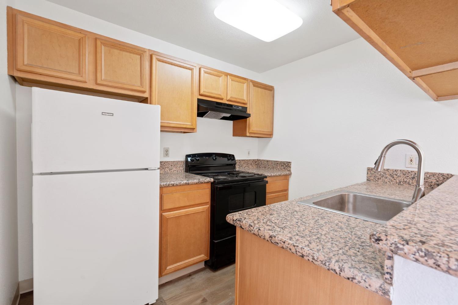 Detail Gallery Image 11 of 21 For 3939 Madison Ave #214,  North Highlands,  CA 95660 - 2 Beds | 2 Baths