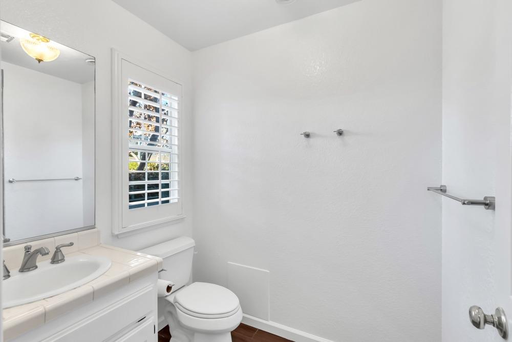 Detail Gallery Image 34 of 48 For 5240 Hickory Hill Ct, Fair Oaks,  CA 95628 - 2 Beds | 2 Baths