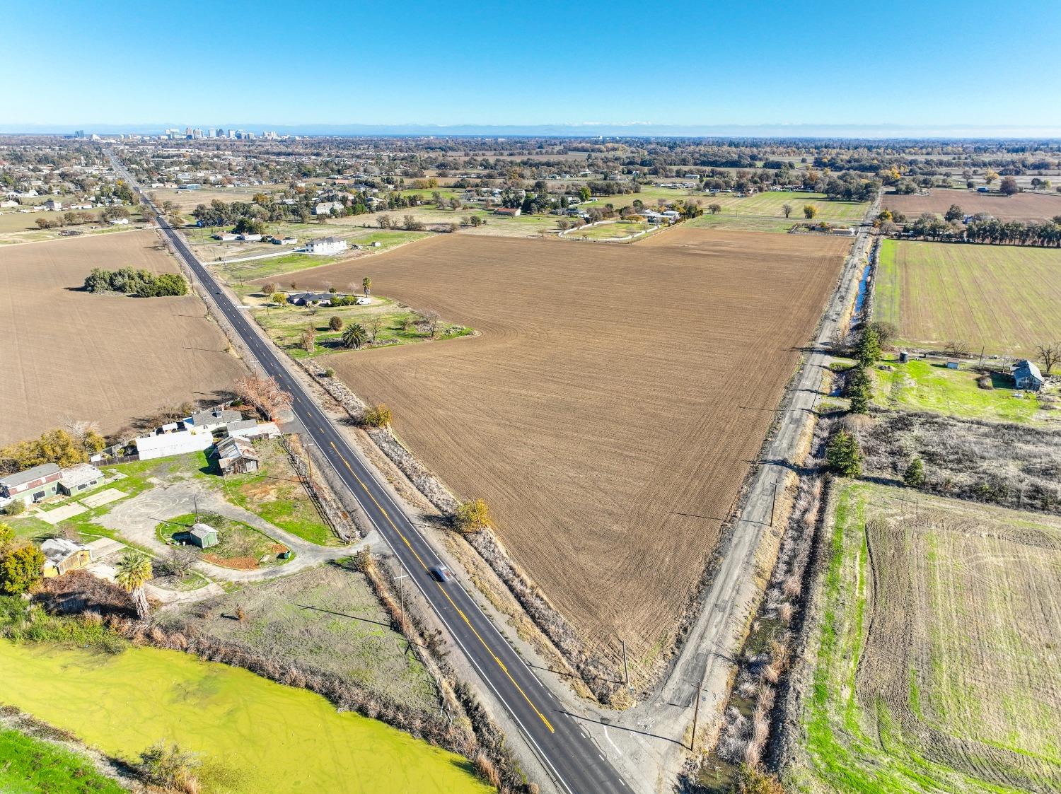 Bevan Road, West Sacramento, California image 3