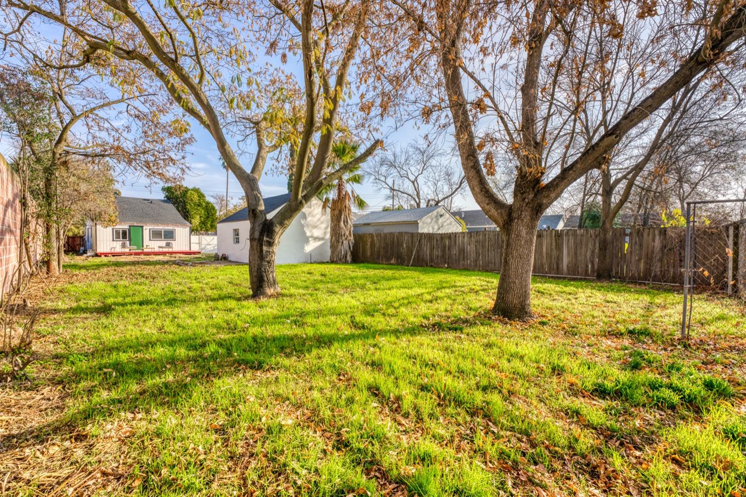 Detail Gallery Image 38 of 42 For 4004 41st St, Sacramento,  CA 95820 - 2 Beds | 1 Baths