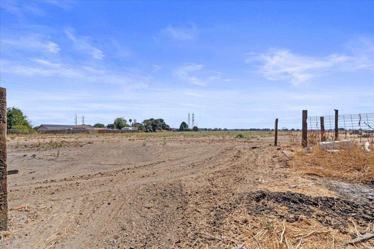 Detail Gallery Image 24 of 38 For 5720 Carpenter Rd, Stockton,  CA 95215 - 3 Beds | 1 Baths