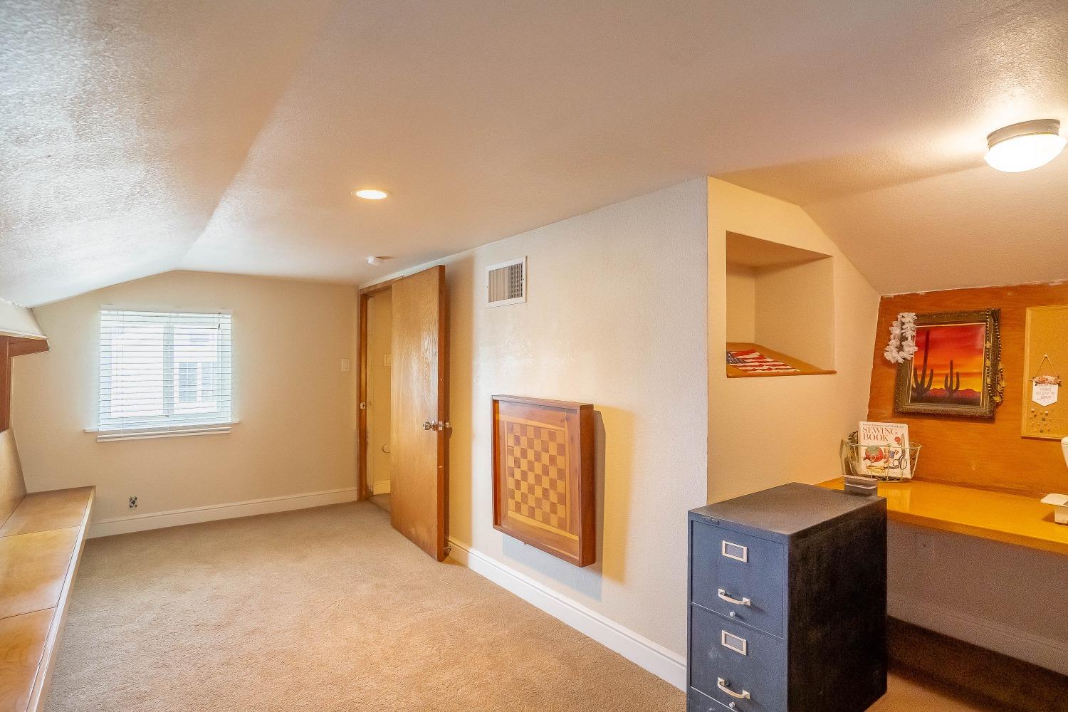 Detail Gallery Image 21 of 46 For 3909 La Verne Way, Sacramento,  CA 95864 - 3 Beds | 1/2 Baths