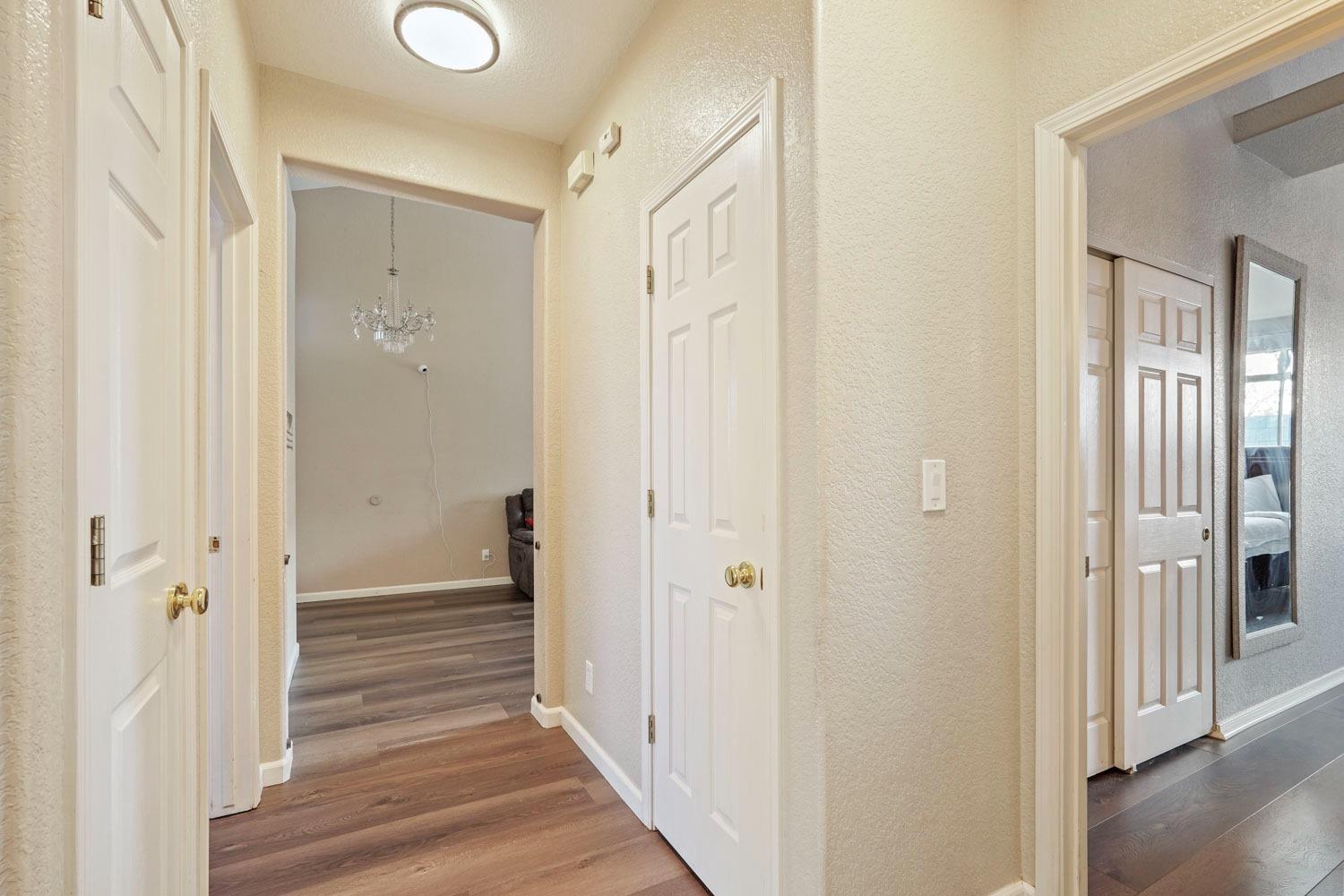 Detail Gallery Image 19 of 49 For 270 Ravenstone Way, Manteca,  CA 95336 - 3 Beds | 2 Baths