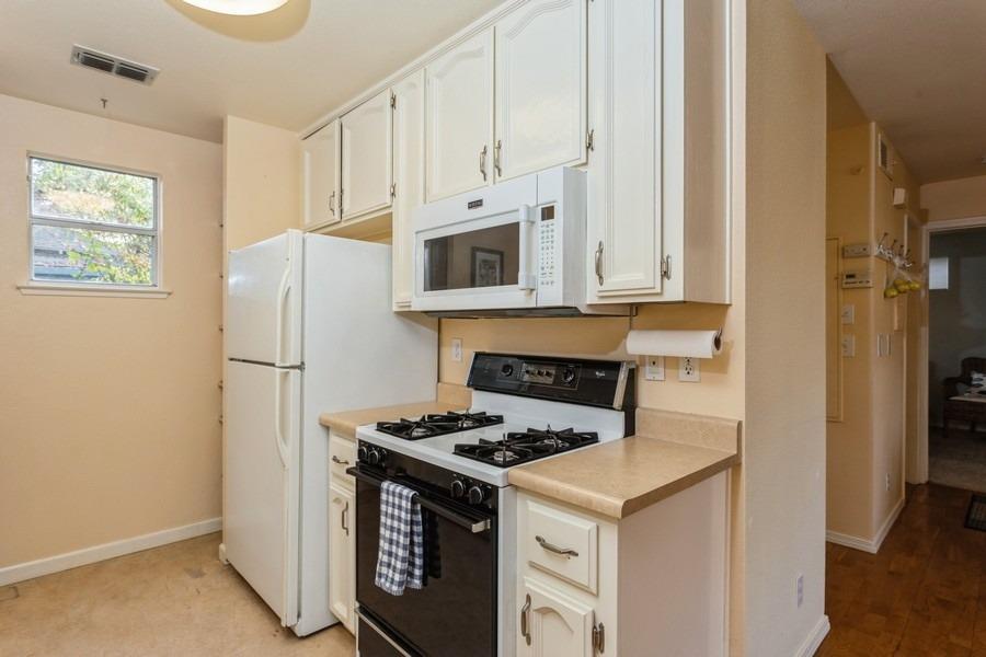 Detail Gallery Image 9 of 15 For 426 T Street #LOWER,  Sacramento,  CA 95811 - 1 Beds | 1 Baths