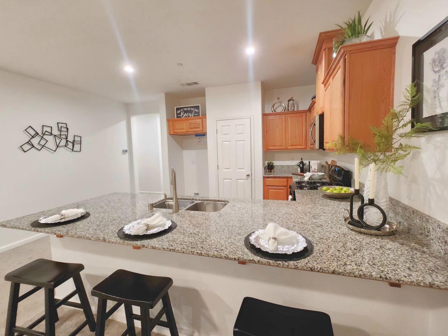 Detail Gallery Image 14 of 53 For 124 Harp Ct, Merced,  CA 95341 - 4 Beds | 2 Baths