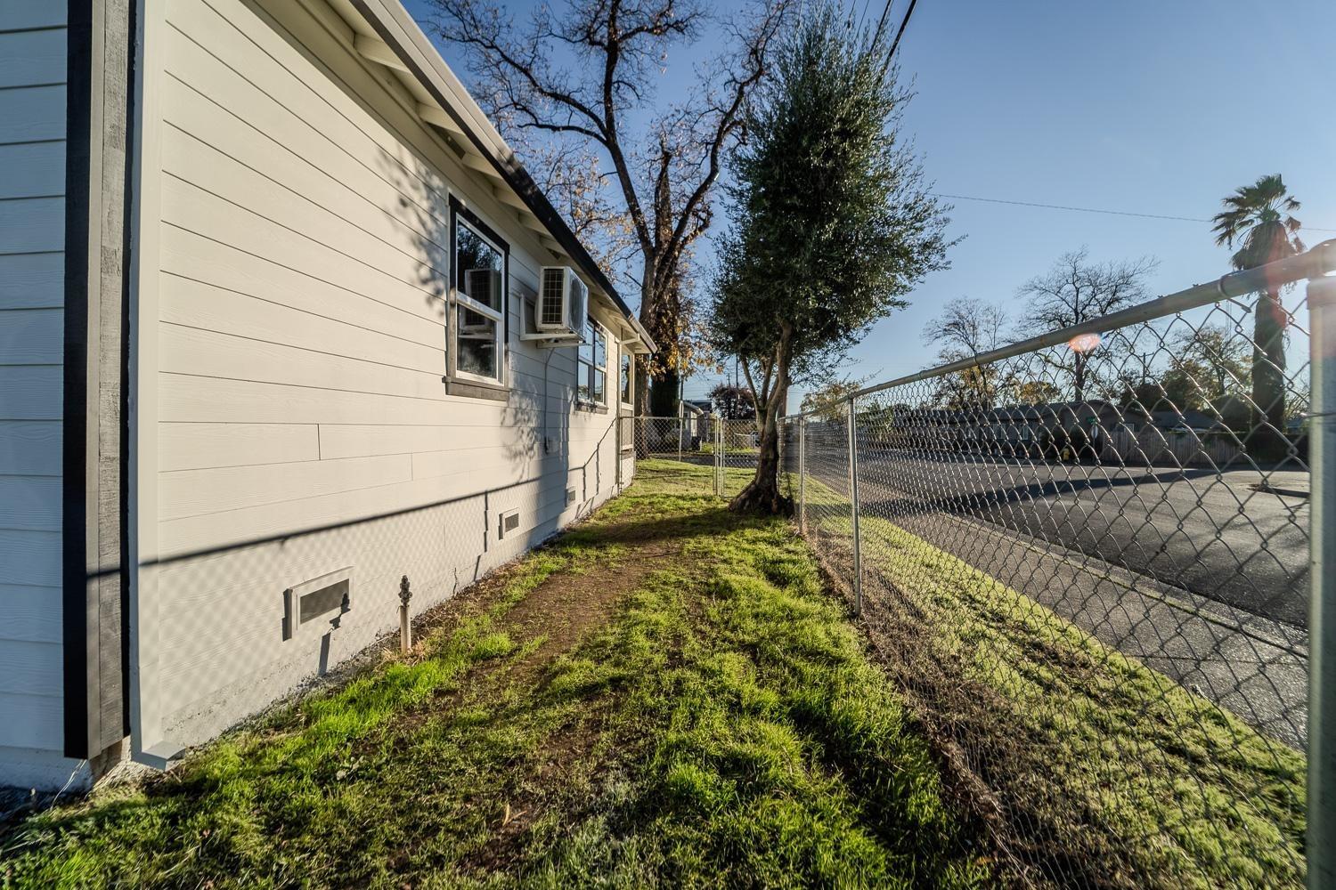 Detail Gallery Image 13 of 21 For 2418 a St, Oroville,  CA 95966 - 2 Beds | 1 Baths