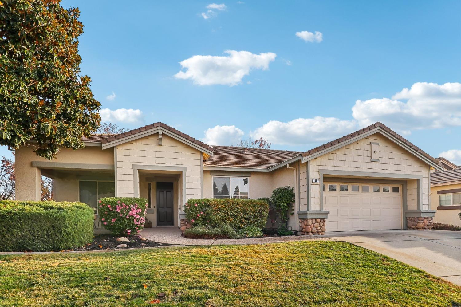 Detail Gallery Image 1 of 34 For 1157 Paragon Ln, Lincoln,  CA 95648 - 2 Beds | 2 Baths