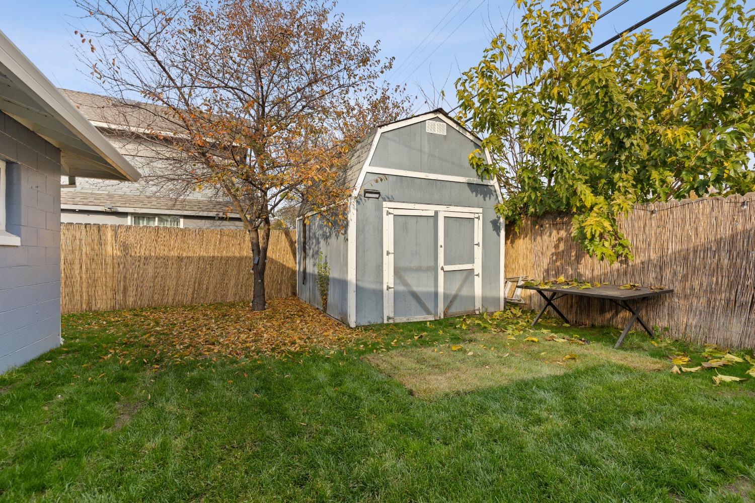 Detail Gallery Image 31 of 34 For 5013 Ortega St, Sacramento,  CA 95820 - 4 Beds | 2 Baths