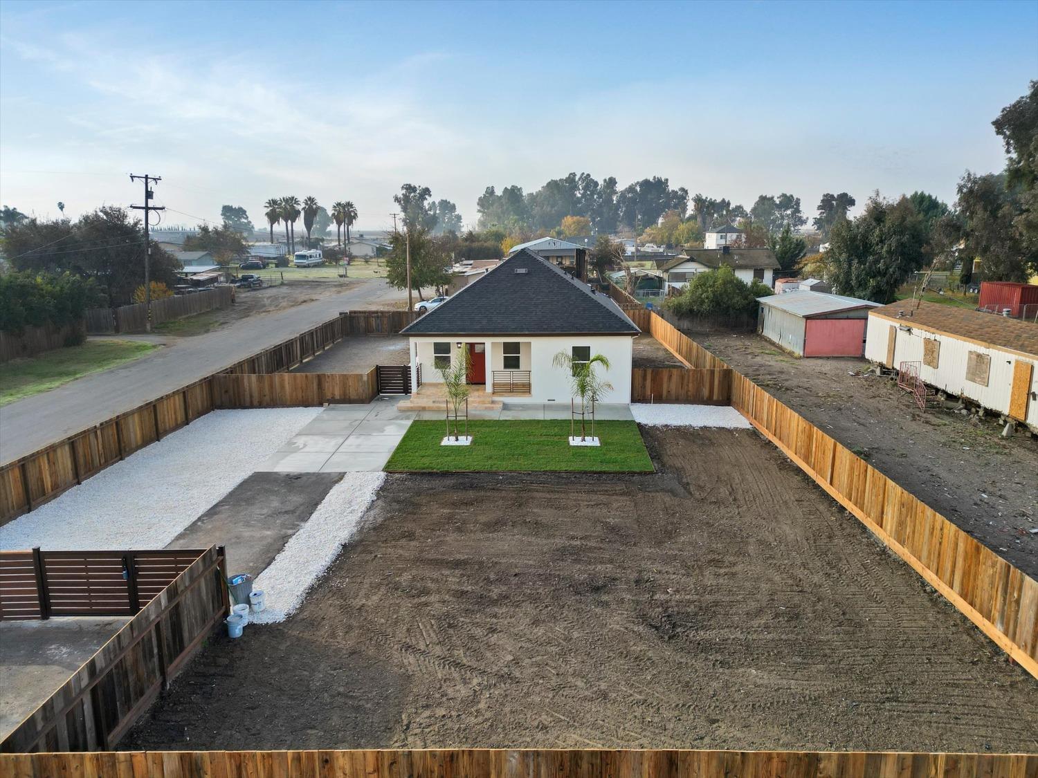 Detail Gallery Image 1 of 1 For 24037 Ingomar Grade, Los Banos,  CA 93635 - 3 Beds | 2 Baths