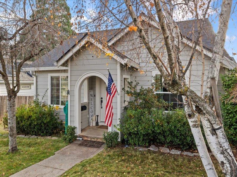 Park Avenue, Grass Valley, California image 29