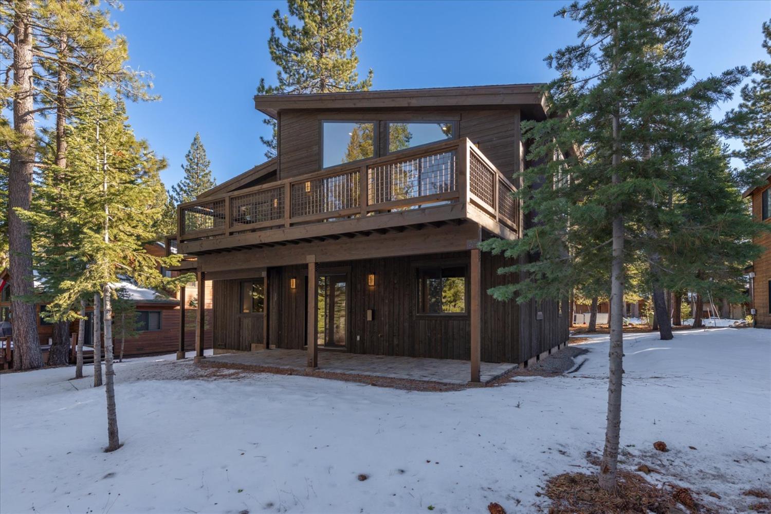 Detail Gallery Image 39 of 44 For 13295 Cristallina Way, Truckee,  CA 96161 - 4 Beds | 4 Baths