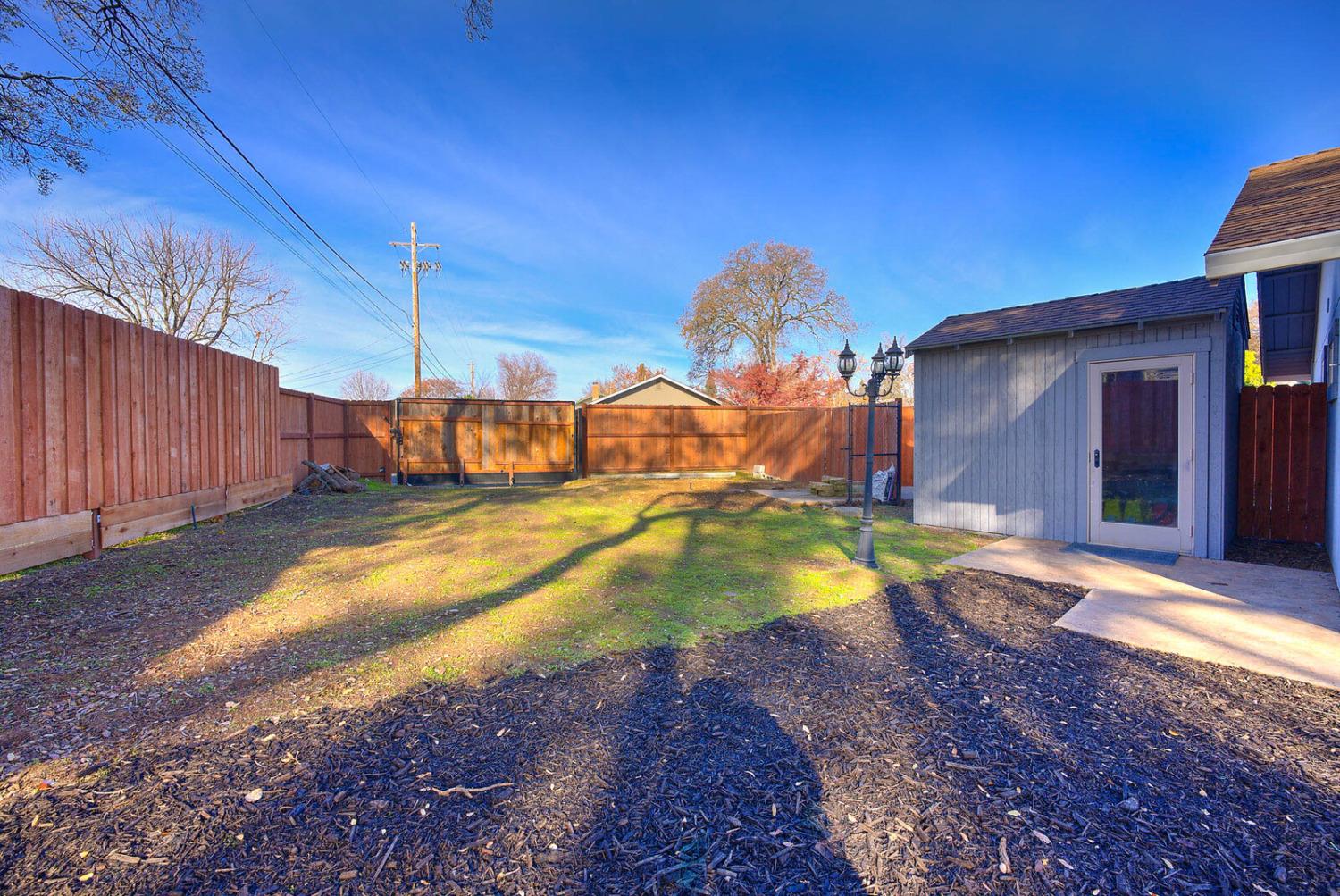 Detail Gallery Image 33 of 35 For 6061 Kingwood Cir, Rocklin,  CA 95677 - 3 Beds | 2 Baths