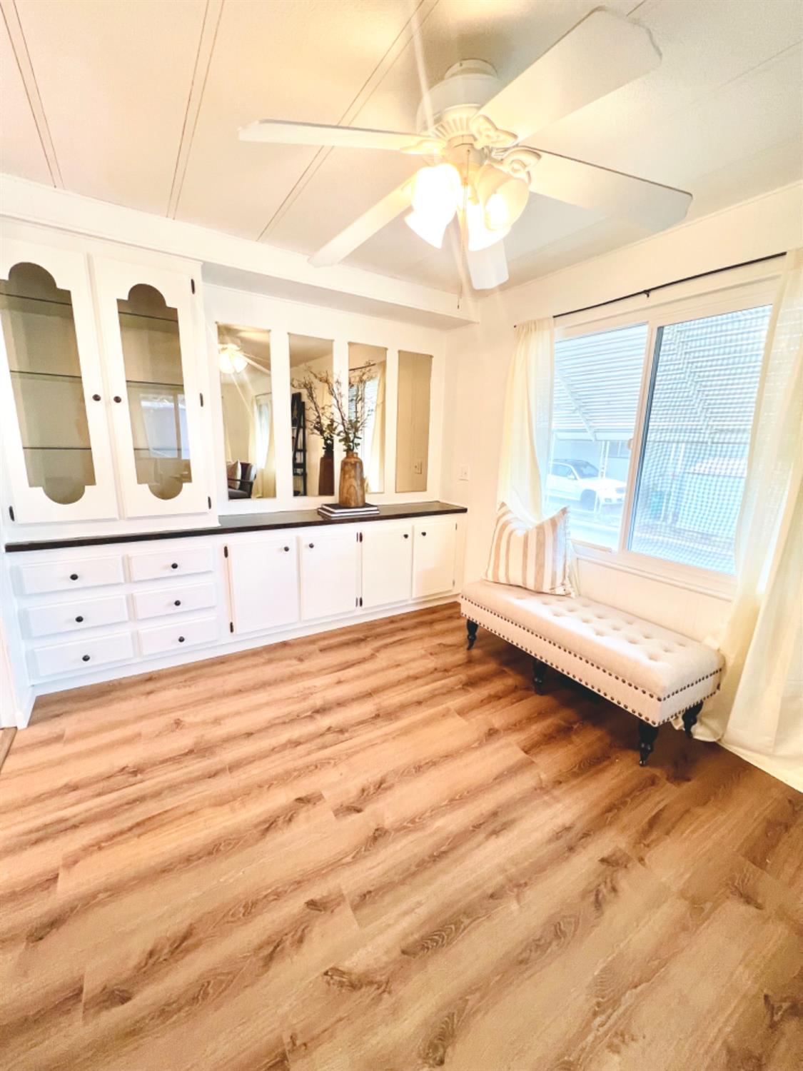 Detail Gallery Image 3 of 14 For 69 Camino Real Dr, Lodi,  CA 95240 - 2 Beds | 2 Baths