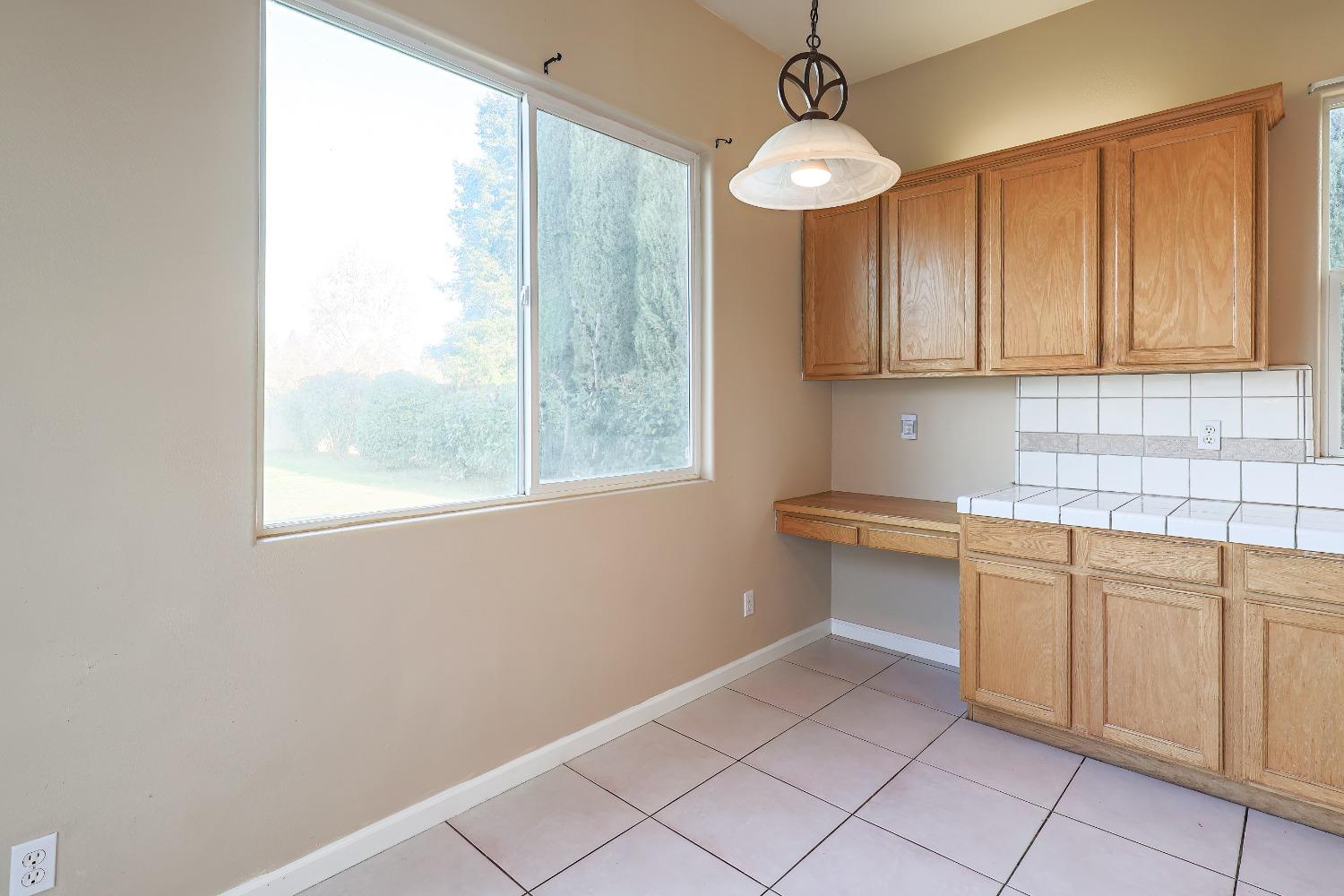 Detail Gallery Image 16 of 56 For 6120 Del Monte Ct, Chowchilla,  CA 93610 - 3 Beds | 2/1 Baths