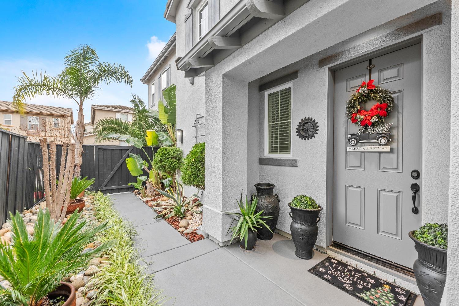 Detail Gallery Image 9 of 48 For 730 Candela Cir, Sacramento,  CA 95835 - 3 Beds | 2/1 Baths