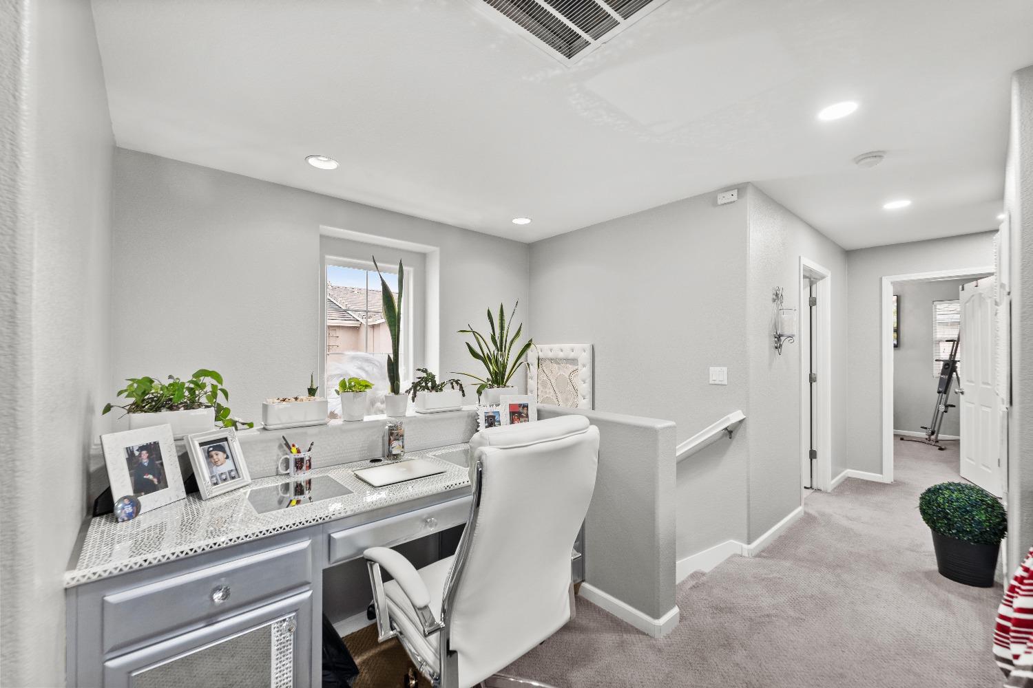 Detail Gallery Image 27 of 48 For 730 Candela Cir, Sacramento,  CA 95835 - 3 Beds | 2/1 Baths