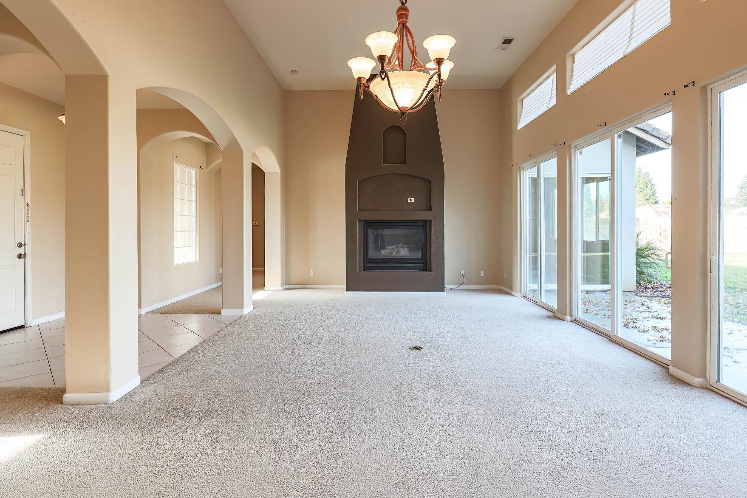 Detail Gallery Image 9 of 56 For 6120 Del Monte Ct, Chowchilla,  CA 93610 - 3 Beds | 2/1 Baths