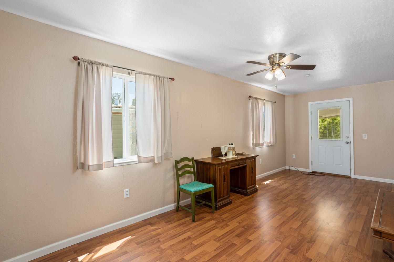 Detail Gallery Image 14 of 24 For 72 Lora, Roseville,  CA 95661 - 2 Beds | 2 Baths