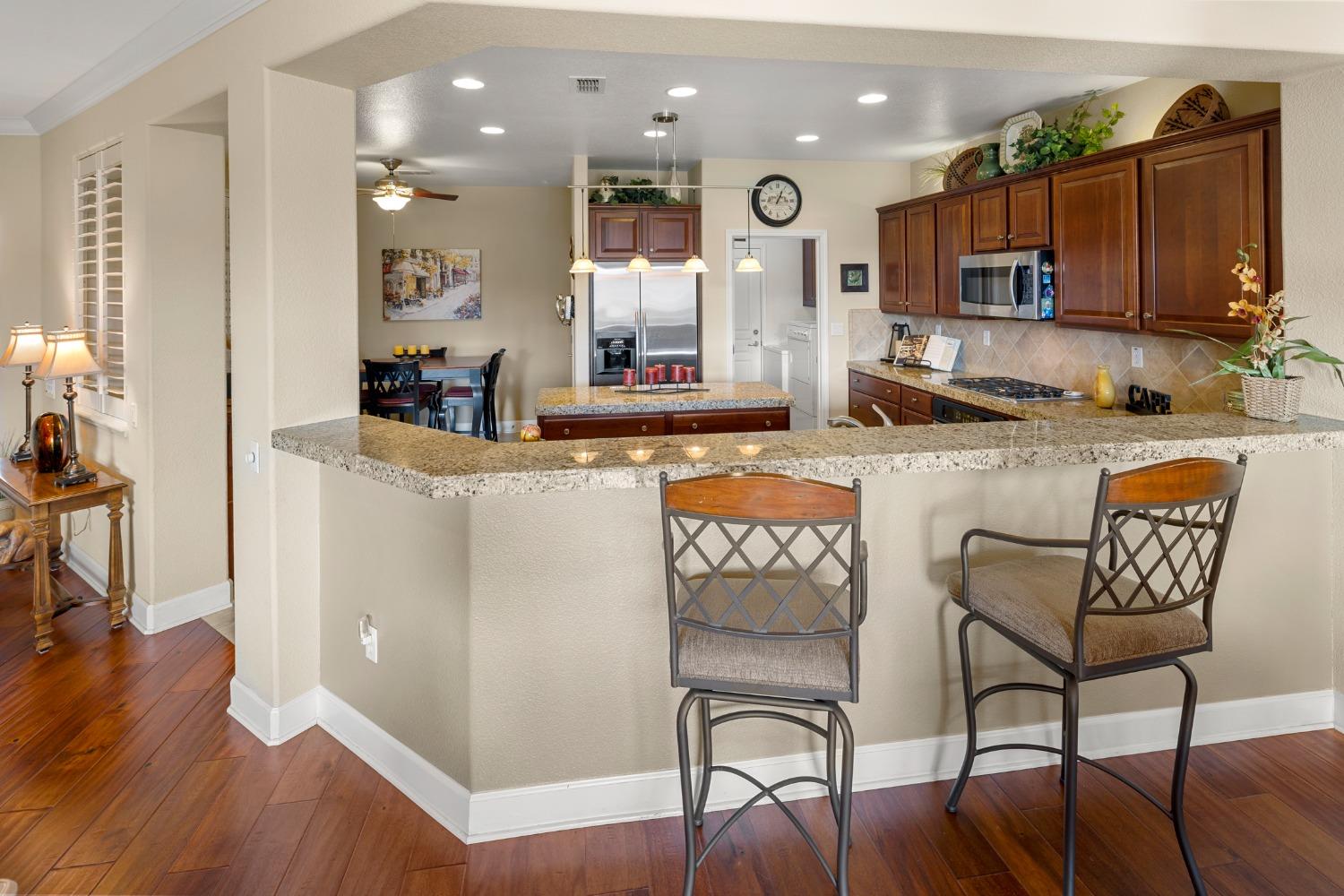 Detail Gallery Image 13 of 35 For 1919 Carnelian Ct, Lincoln,  CA 95648 - 2 Beds | 2 Baths