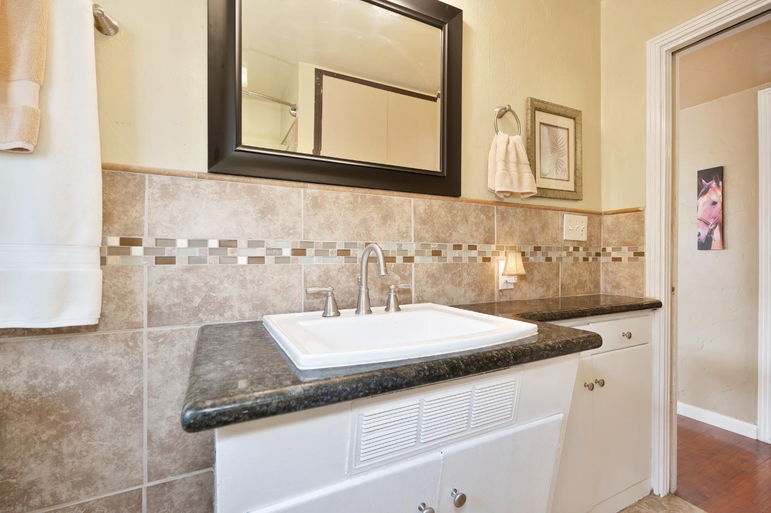 Detail Gallery Image 20 of 32 For 197 Donner Ave, Roseville,  CA 95678 - 2 Beds | 1 Baths