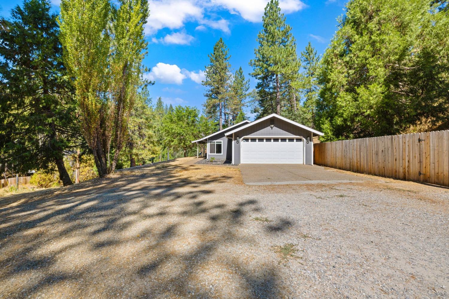 Detail Gallery Image 5 of 42 For 4842 Northern Lights Rd, Placerville,  CA 95667 - 3 Beds | 2 Baths